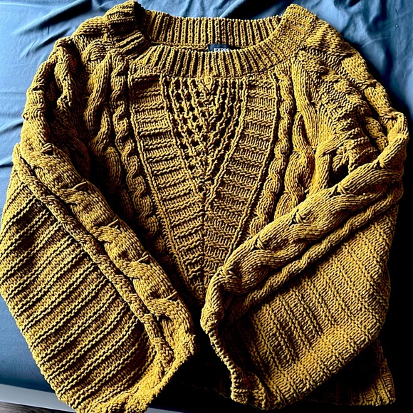 Mustard cable knit sweater - Picture 4 of 4